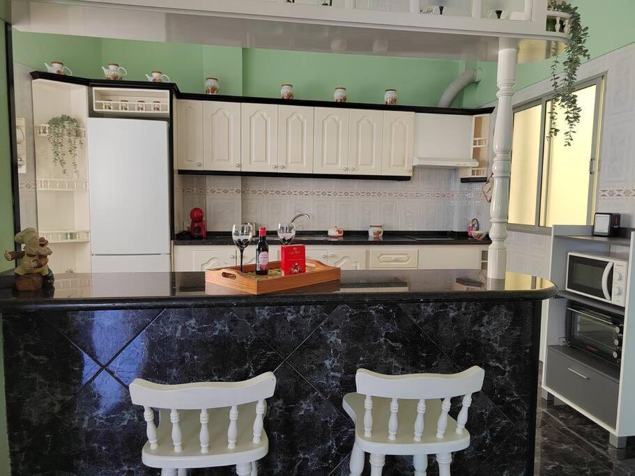 Cheyma Home 3º: Amplio Apartamento En Alcala Luaran gambar