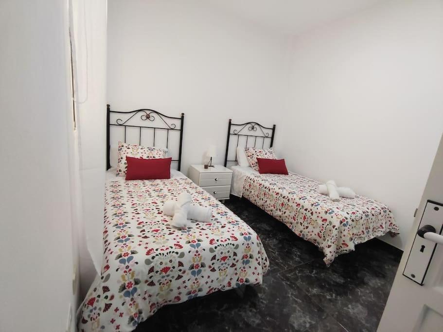 Cheyma Home 3º: Amplio Apartamento En Alcala Luaran gambar