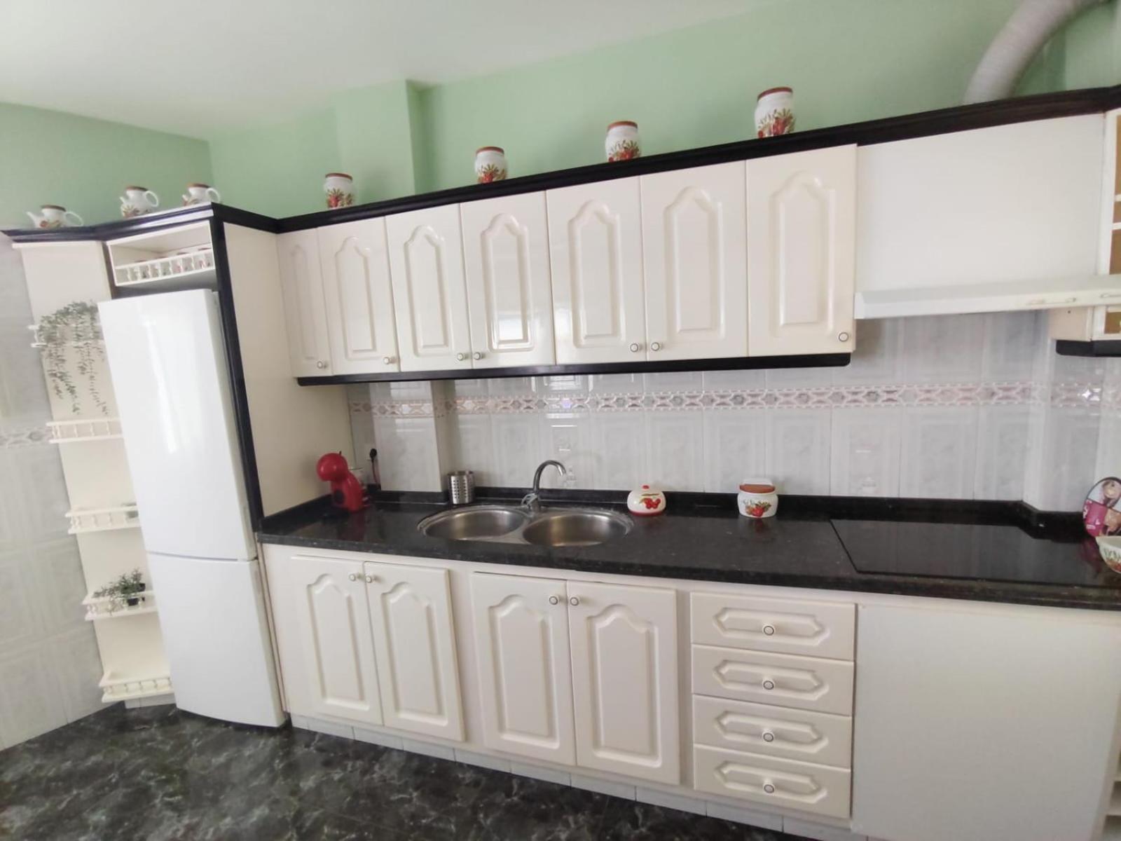 Cheyma Home 3º: Amplio Apartamento En Alcala Luaran gambar