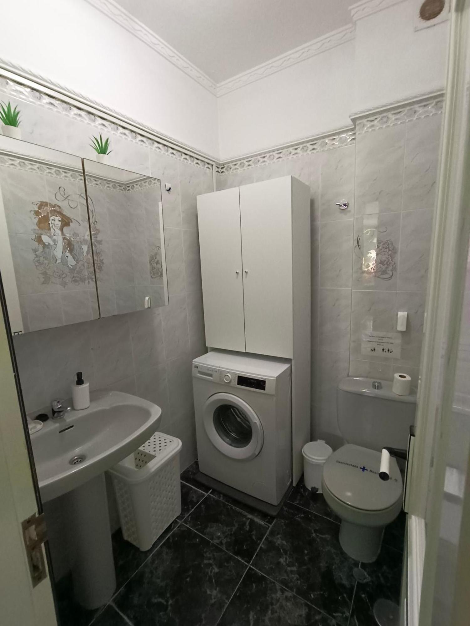 Cheyma Home 3º: Amplio Apartamento En Alcala Luaran gambar